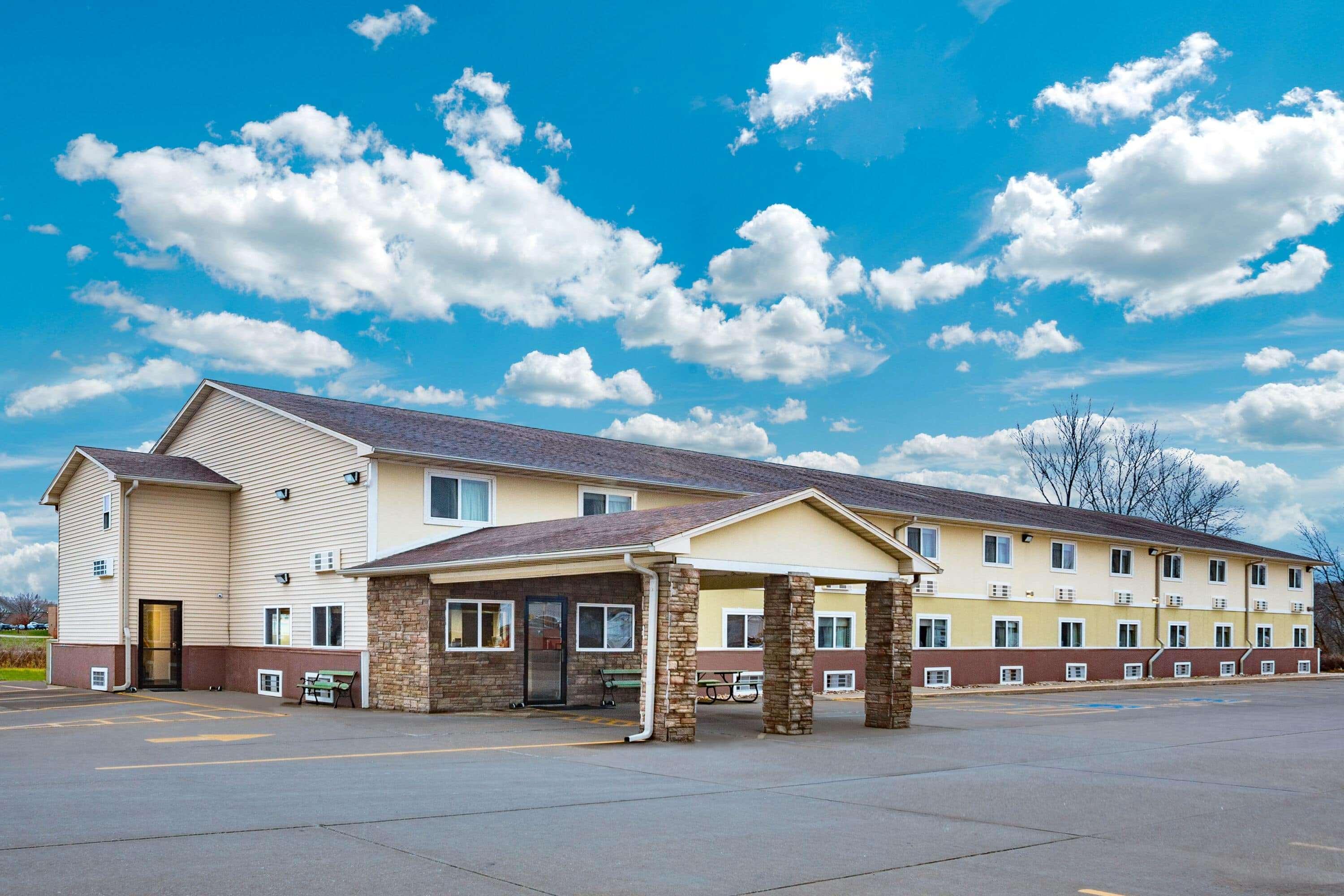 Super 8 By Wyndham Fort Madison Экстерьер фото